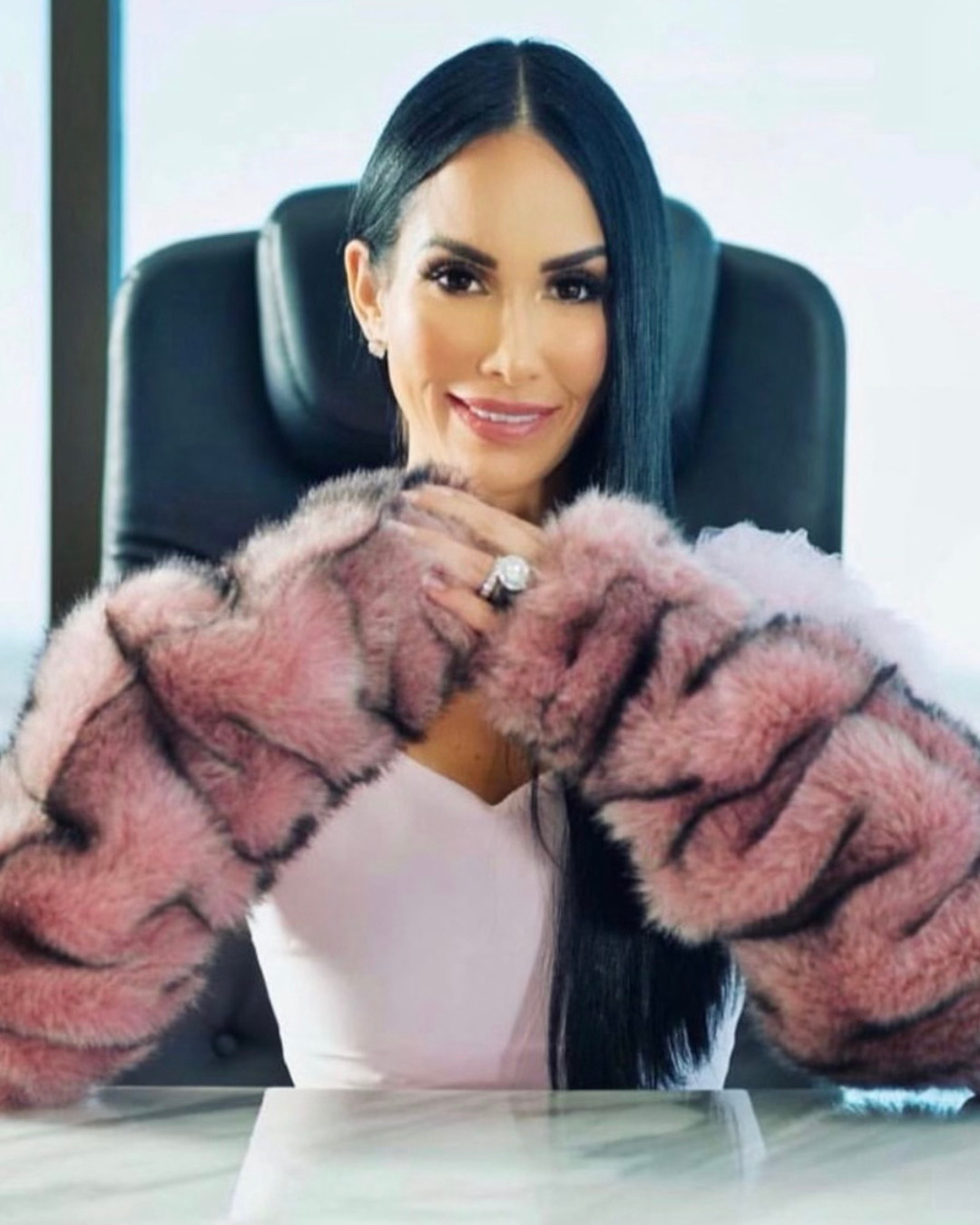 Luxury Fashion Arm Warmers - Pink